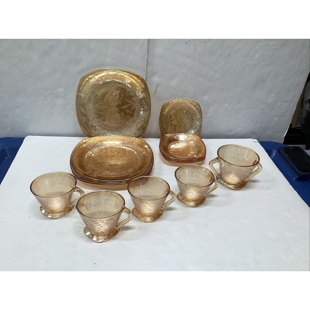 Jeannette depression glass floragold iridescent plates cups sugar bowl 13 pcs